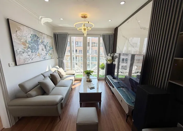 Sea View Apatment Complex In Bai Chay - Special Offers For Long Term